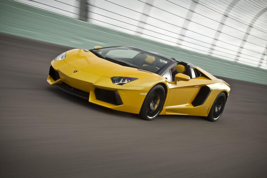  Lamborghini Aventador LP700-4 Roadster 2012 года  (фото 36 из 88)